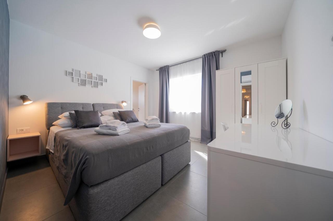 Villa Dreams Brisevo Εξωτερικό φωτογραφία